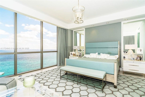 Departamento En Venta En Sunny Isles, Miami, Florida