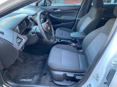 Chevrolet Cruze 1.8 Ls Mt 2019