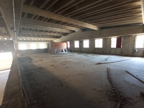 (#1027) Galpón De 4.600 M2 En Guarenas