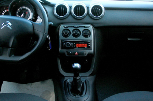 Imagem 8 de 15 de Citroën C3 2015 1.5 Tendance Flex 5p
