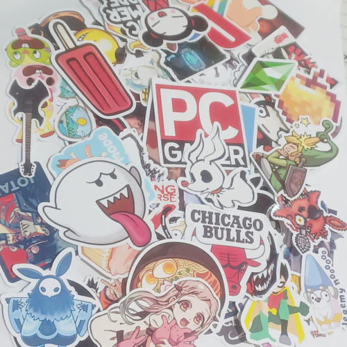 100 Stickers Pegatinas De Pvc Al Azar Skate/logo/juegos/azar