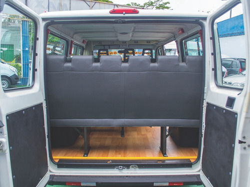 Peugeot Boxer - Escolar - 23 Lugares - Ônibus