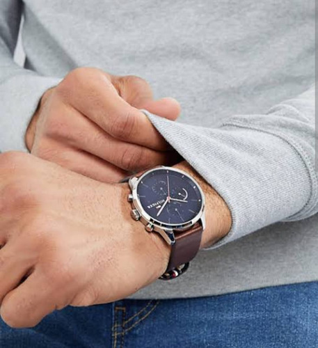 Reloj Tommy Hilfiger Caballero Color Marrón 1791487 - S007 Color del fondo Azul