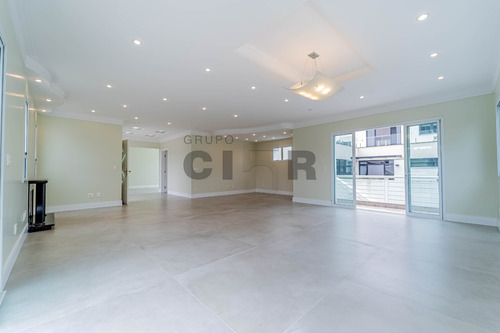 Imagem 6 de 15 de Casa A Venda Com 4 Quartos - Suítes, Piscina Em Alphaville - 315
