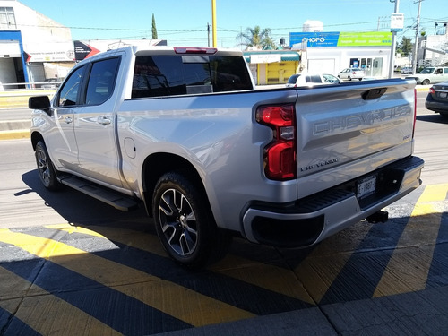 Imagen 6 de 15 de Chevrolet Cheyenne 2020 5.4 2500 Doble Cab Lt Z71 4x4 At