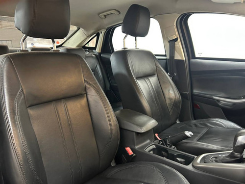 Ford Focus 2.0 SE PLUS 16V FLEX 4P POWERSHIFT