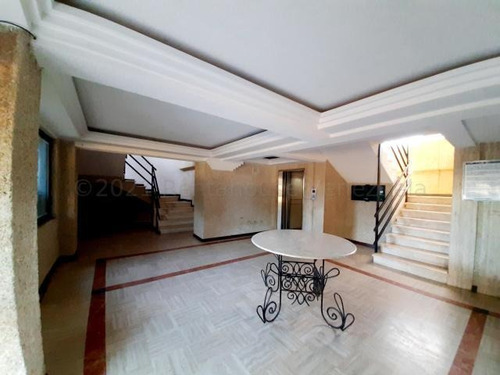 Imagen 2 de 11 de Alquiler Apartamento Amoblado El Milagro Maracaibo