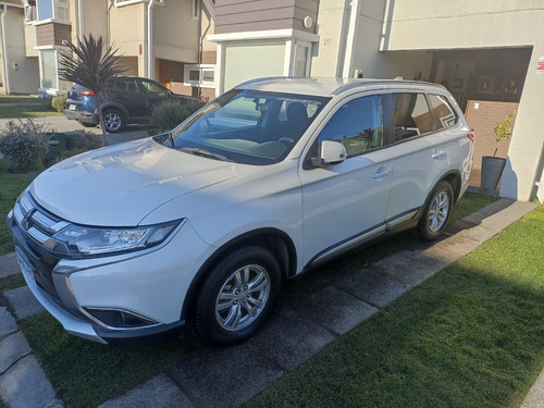 Imagen 2 de 15 de Mitsubishi Outlander Automático
