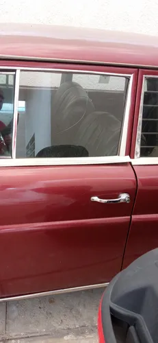 Mercedes Benz 220, Std. 4 Vel. Al Frente, Placas De Antiguo