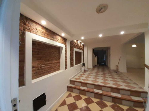 Chalet 5 Amb 140 Mts² Semi Lote Centro Diversos Fines Orden De Vender