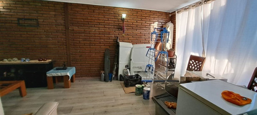 Se Vende Casa Con Amplio Patio En Huechuraba