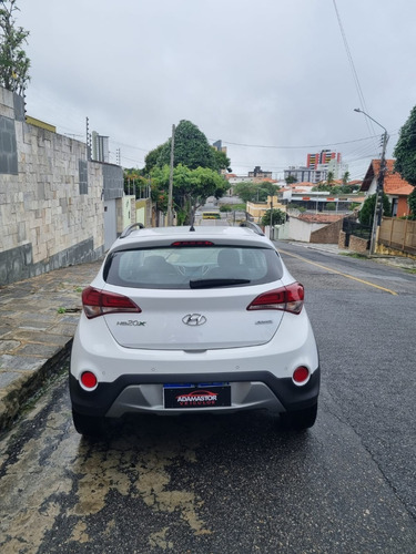 Imagem 5 de 6 de Hyundai
