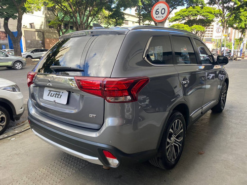 Imagem 3 de 10 de Mitsubishi Outlander 3.0 Gt 4x4 V6 24v Gasolina 4p