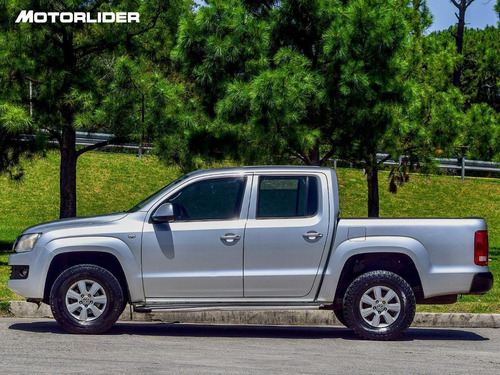 Imagen 2 de 25 de Volkswagen Amarok Trendline 2.0 Tsi 4x2 | Permuta / Financia