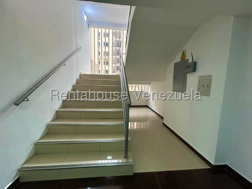 Moderno Y Comodo Apartamento En Venta Este De Barquiseto. Urbanizacion Ciudad Roca 26-40 As-jl