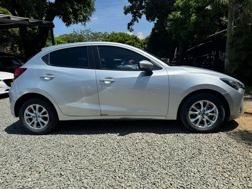 Mazda 2 Touring 2019