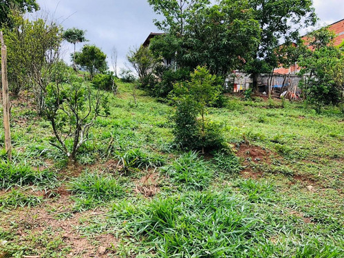 Chácara Nazaré Paulista - Vicente Nunes (zico Cunha) - Terreno 768m² - Casa 65m² 2 Quartos, Sala, Cozinha, Banheiro