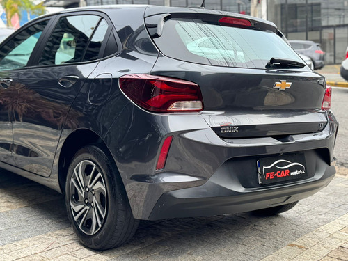 Chevrolet Onix HATCH LT 1.0 12V FLEX 5P MEC.