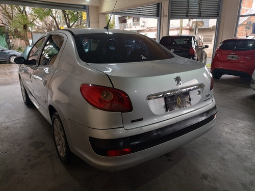 Imagen 5 de 15 de Peugeot 207 2009 1.6 Sedan Xt Tiptronic