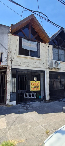 Alquiler De Departamento 3 Ambiente En Caseros, Tres De Febr
