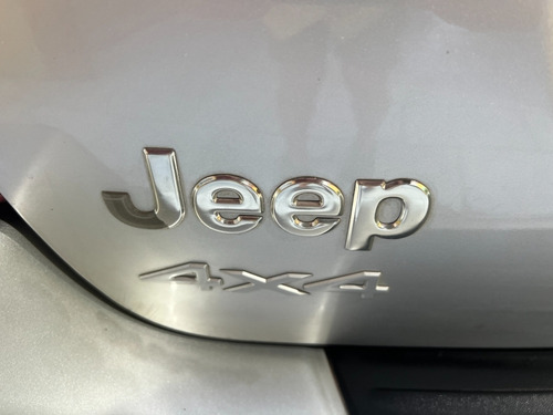 Jeep Grand Cherokee 2.7 LAREDO 4X4 20V TURBO INTERCOOLER DIESEL 4P AUTOMÁTICO
