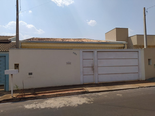 Imagem 1 de 26 de Casa A Venda . - 778-1