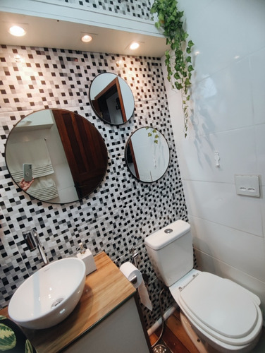 Apartamento Amplo, Seminovo, Recém Reformado, Próximo Do Centro De Angra Do Sreis