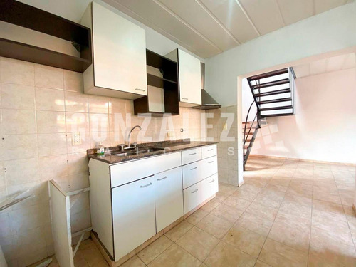 Imagen 9 de 18 de Duplex 3 Ambientes En B. Cotevi - Ciudad Evita