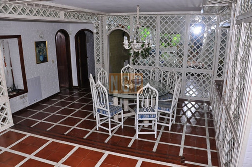 Casa En Lugano, 4 Dormitorios -ref:19810