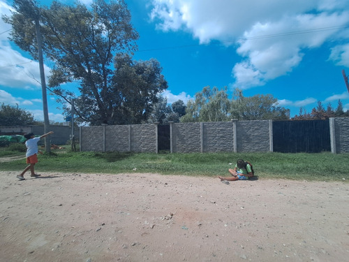 2.500m2. La Prensa 3400. Zona Barrio Astorga. Con Escritura.