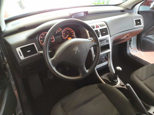 Peugeot 307 1.6 Presence Pack Flex 5p 2011