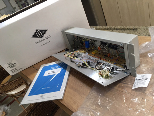 Imagem 2 de 10 de Universal Áudio Teletronix La2a Original Novo Na Caixa