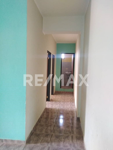 Imagen 5 de 11 de Edificio Con Locales Comerciales En Venta En El Sector La Murallita A 30 Metros De La Av. El Ejército