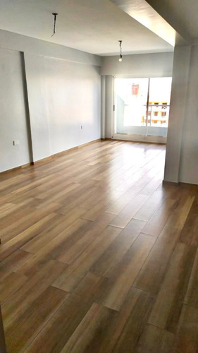 Imagen 2 de 28 de Marcos Sastre 4272 3 Amb A Estrenar Con Balcon- 4b