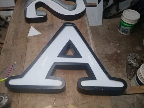 Letras Corporeas De Chapa Y Acrilico Con Luz Led