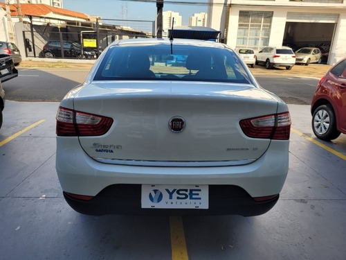 Imagem 4 de 9 de Fiat Grand Siena 1.4 Attractive 8v Manual Flex