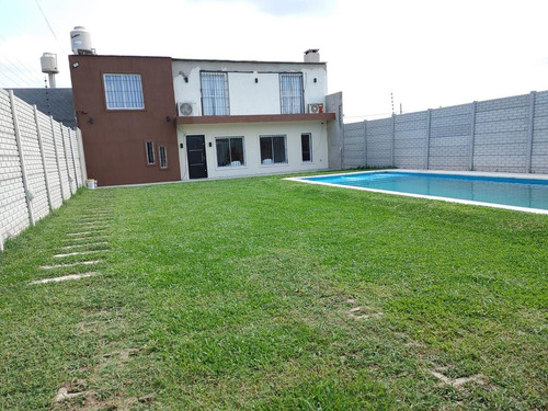 Imagen 2 de 12 de Oportunidad Única: Casa Quinta En Escobar ¡no Te Lo Pierdas!