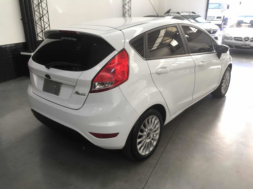 Ford Fiesta Kinetic Design 1.6 Se Plus 2015