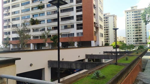 Imagen 2 de 11 de Urbanización - Lomas Del Ávila