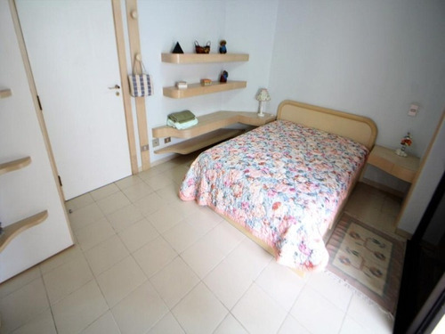 Imagem 12 de 30 de Praia Das Pitangueiras - Guarujá - Alto Padrão - Ap4140 - 34711023