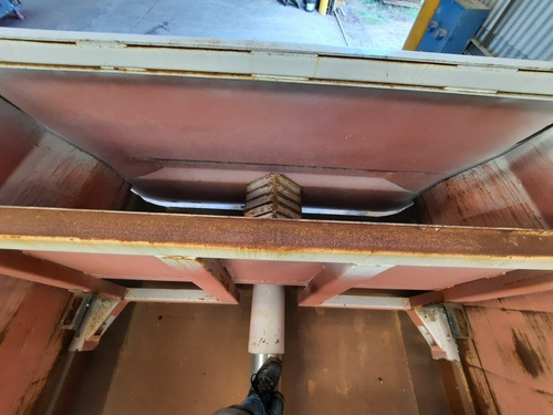 Volcadora Baco - Chapa Hardox (6x4 - 8x4)