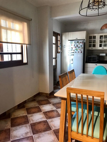 Imagen 10 de 25 de Venta Casa Ph 4 Amb C/ Terraza, Quincho , Castelar