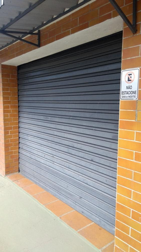 Imagem 25 de 30 de Casa - 3 Dormitórios - 1 Edícula - 3 Vagas De Garagem - Jardim Sabiá - Cotia / Sp - Cs531071v