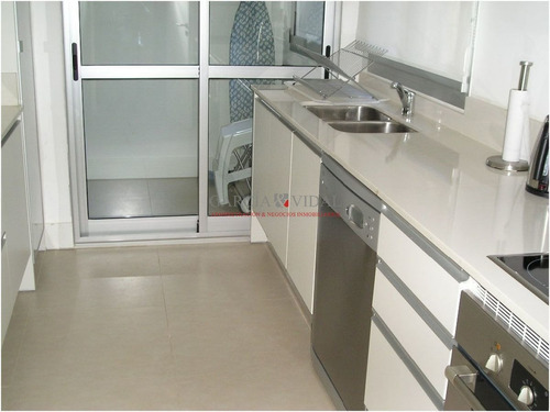 Imagen 8 de 18 de Venta De Apartamento 2 Dormitorios En Playa Brava, Punta Del Este
