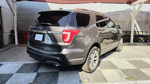 Ford Explorer 3.5 V6 Limited Sync 4x2 At