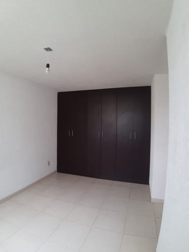 Imagen 12 de 18 de Departamento En Venta P.b Excelente Zona Sur