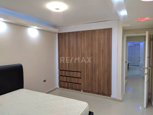 Imagen 11 de 17 de Venta. Casa. San Cristóbal
