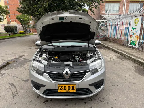 Renault Logan 1.6 Authentique