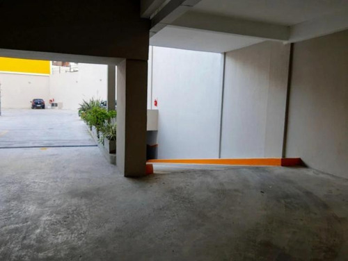 Imagen 6 de 8 de Venta, Cochera, Inversion, Cubierta, Descubierta, Porton Automatico. Caballito, Almagro