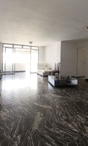 Apartamento En Venta En La Urb. Los Palos Grandes. Km